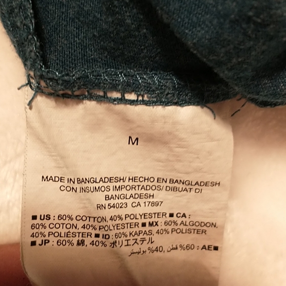 Dark Turquoise Old Navy Short Sleeve Tee - Picture 4 of 6